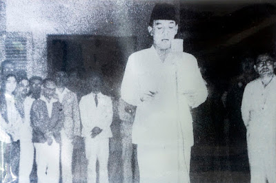 Biografi Soekarno sebagai Pahlawan Proklamator Biografi Soekarno sebagai Pahlawan Proklamator