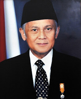 Presiden Indonesia ke 3 – BJ Habibie Presiden Indonesia ke 3 – BJ Habibie